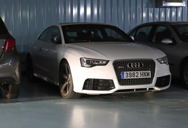 Audi RS5 B8 2012