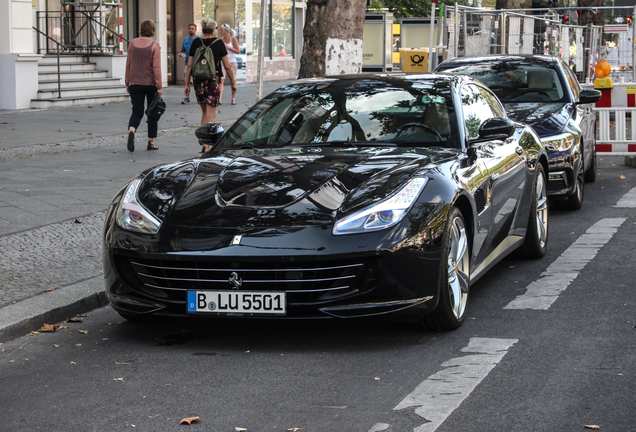 Ferrari GTC4Lusso