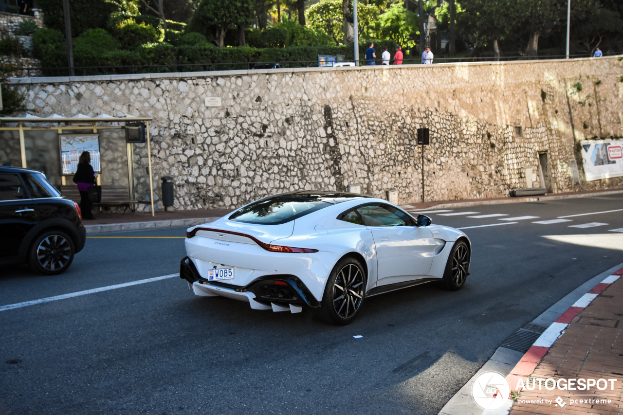 Aston Martin V8 Vantage 2018