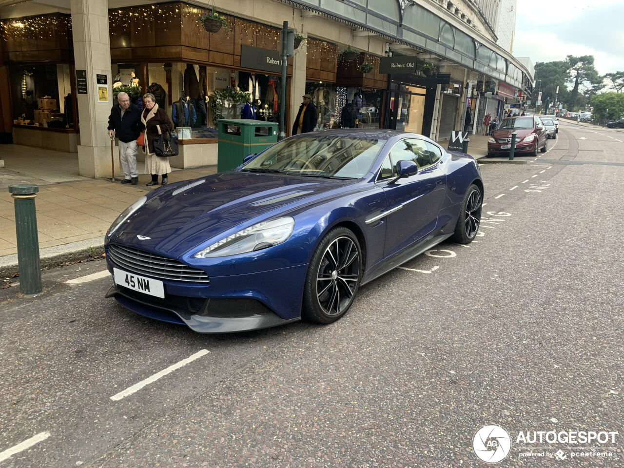 Aston Martin Vanquish 2013