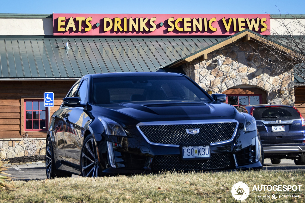 Cadillac CTS-V 2015