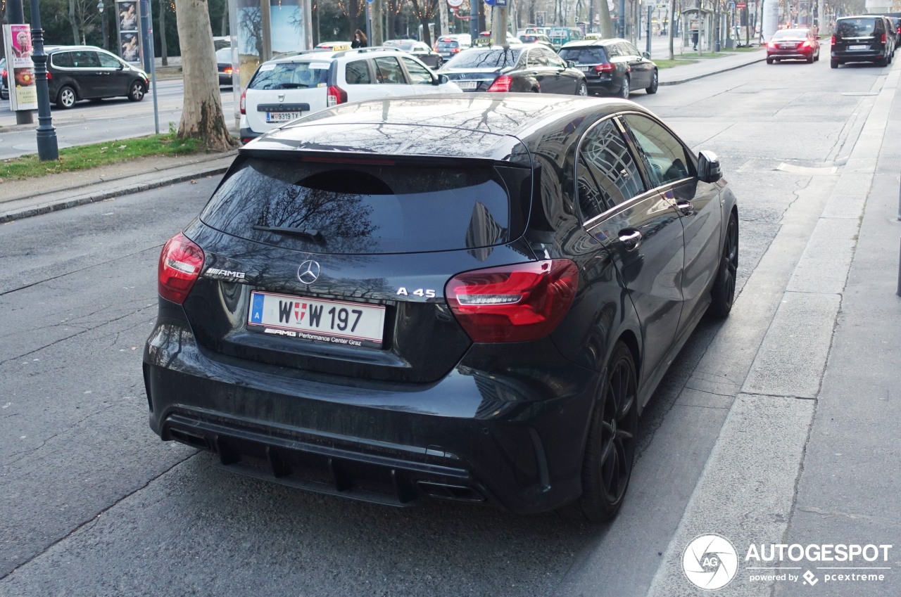 Mercedes-AMG A 45 W176 2015