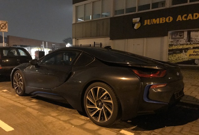 BMW i8 Carbon Edition