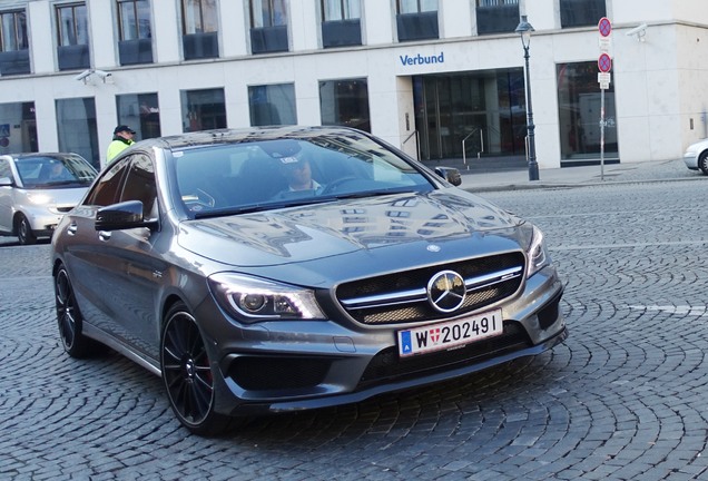 Mercedes-Benz CLA 45 AMG C117