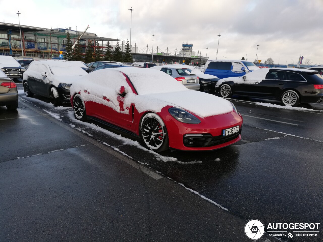 Porsche 971 Panamera GTS MkI