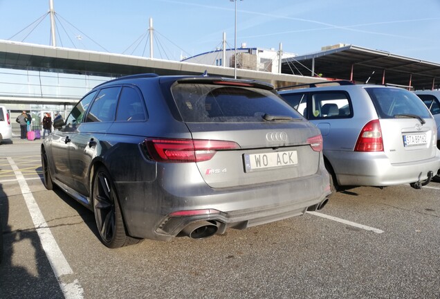 Audi RS4 Avant B9