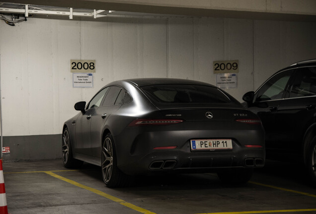 Mercedes-AMG GT 63 S X290