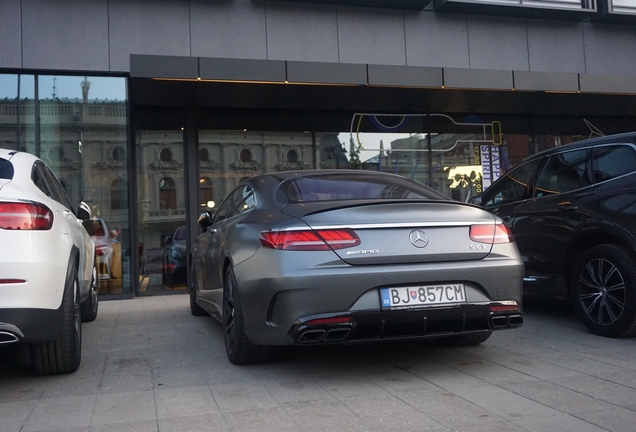 Mercedes-AMG S 63 Coupé C217 2018 Yellow Night Edition