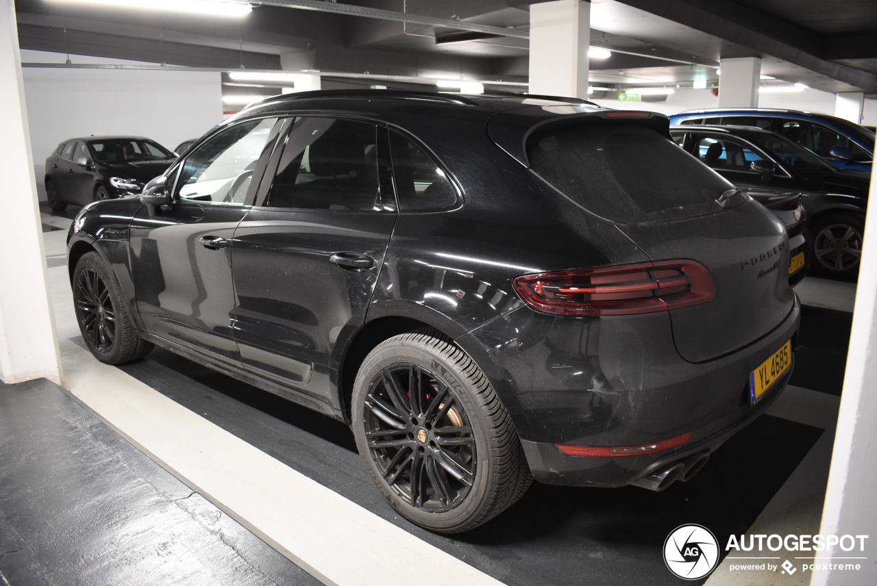 Porsche 95B Macan GTS