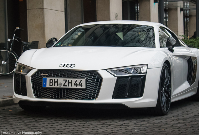 Audi R8 V10 Plus 2015