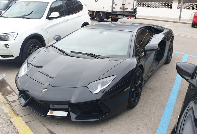 Lamborghini Aventador LP700-4