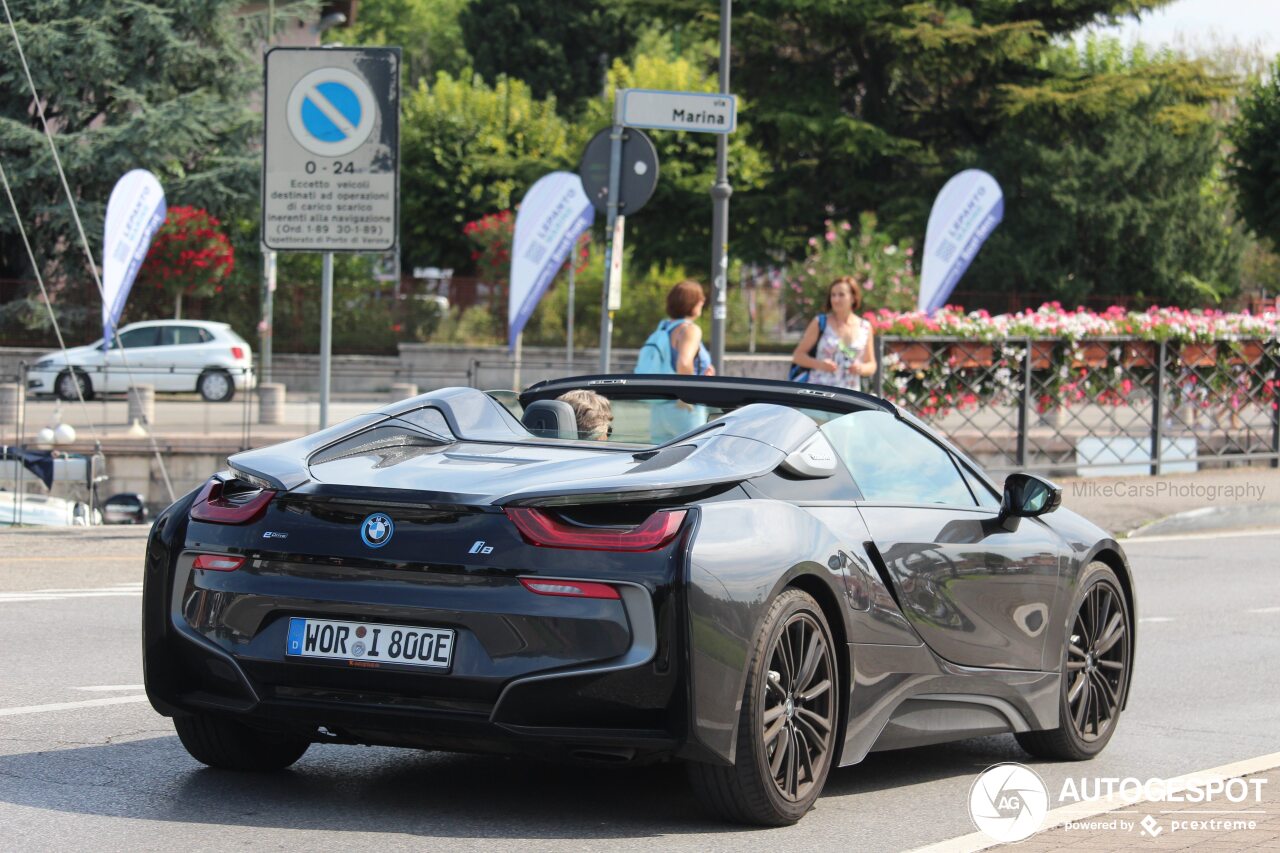 BMW i8 Roadster