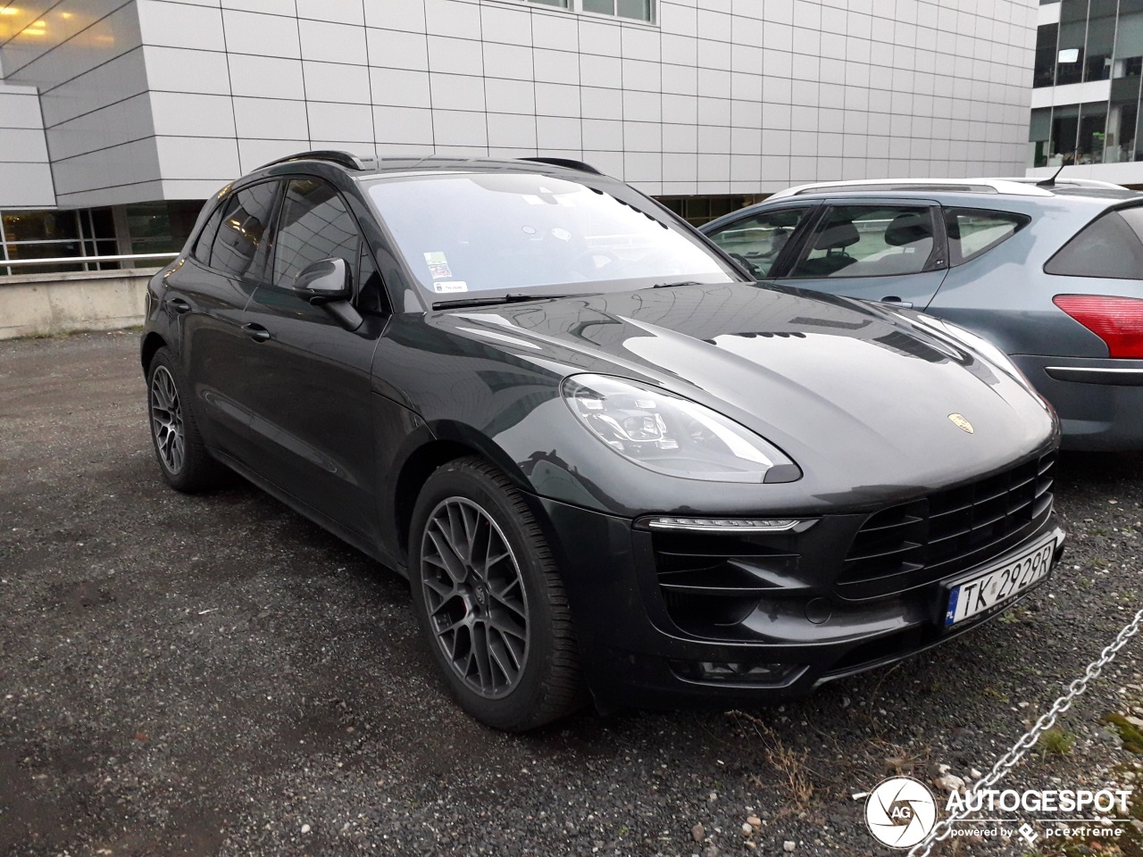 Porsche 95B Macan GTS