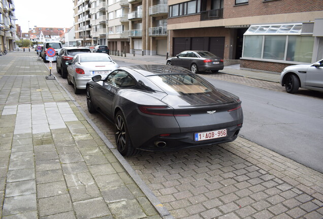 Aston Martin DB11