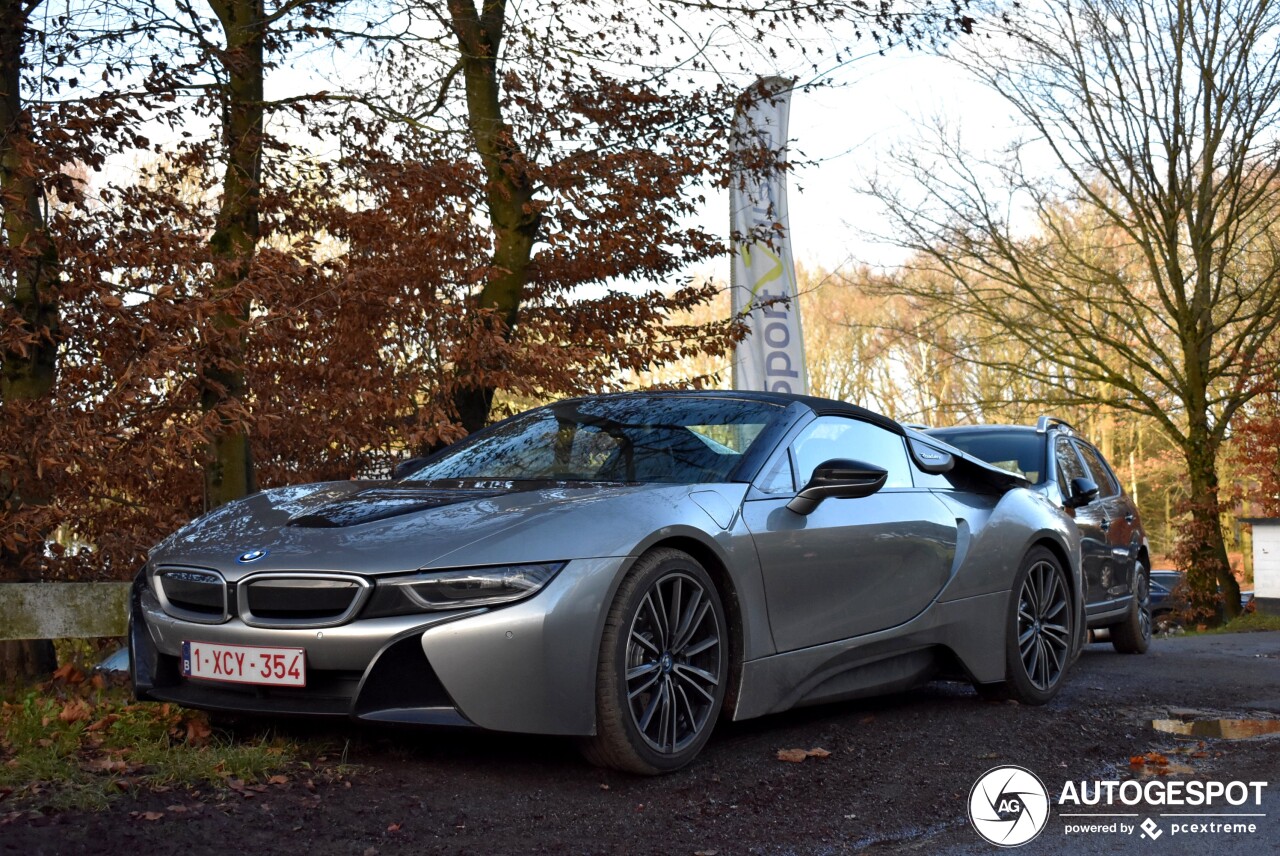 BMW i8 Roadster