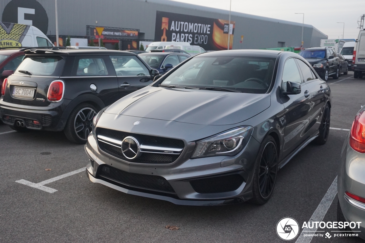 Mercedes-Benz CLA 45 AMG C117