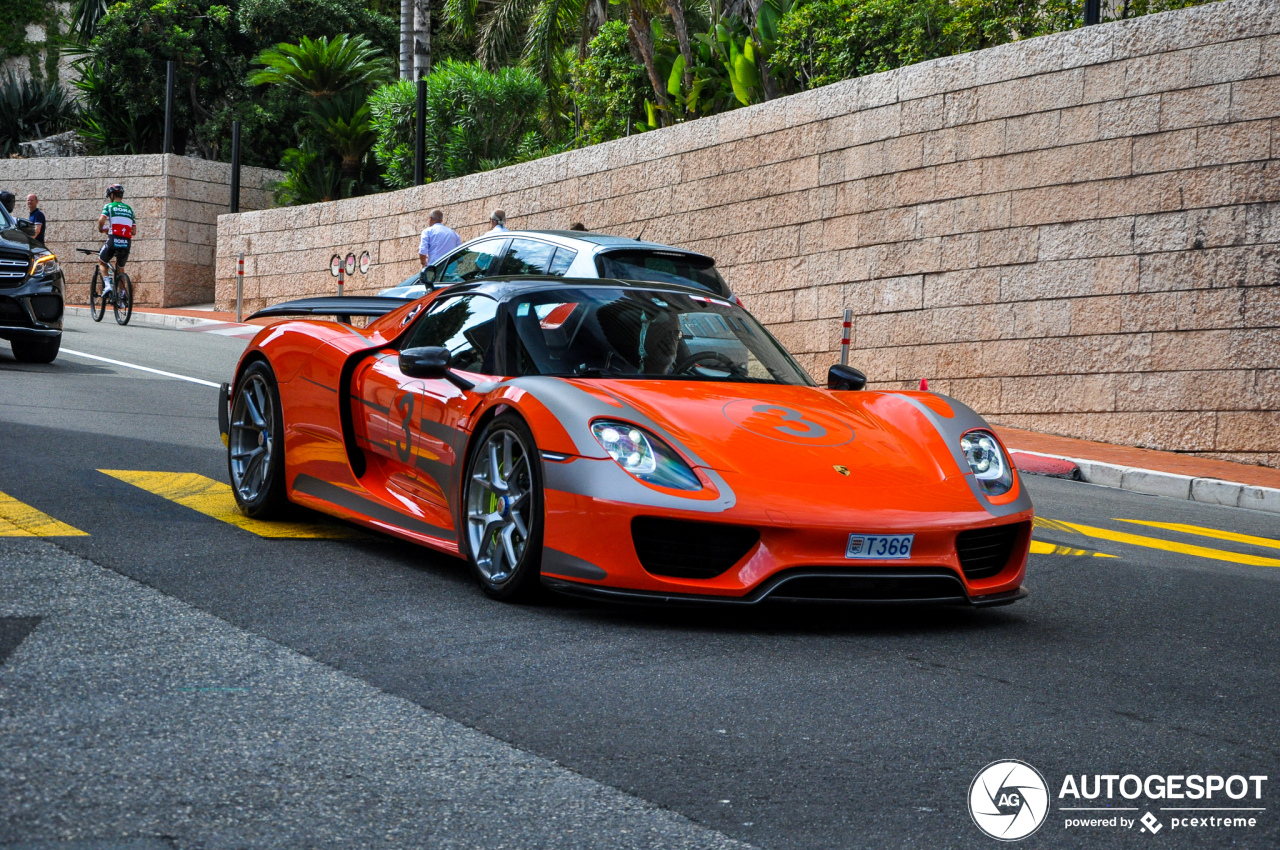 Porsche 918 Spyder Weissach Package