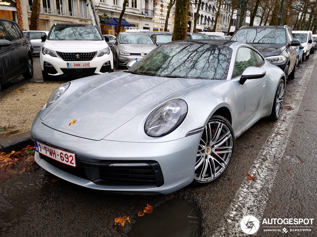 Porsche 992 Carrera 4S