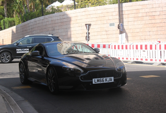 Aston Martin V12 Vantage S