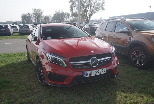 Mercedes-AMG GLA 45 X156