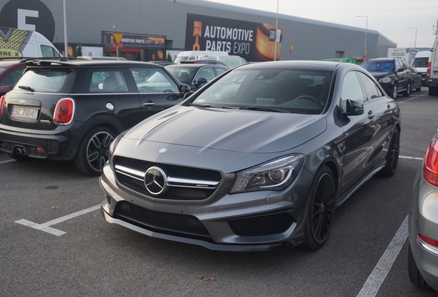 Mercedes-Benz CLA 45 AMG C117