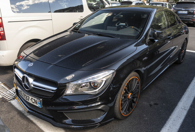 Mercedes-Benz CLA 45 AMG OrangeArt Edition C117