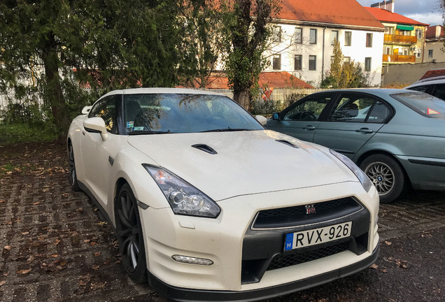 Nissan GT-R 2011