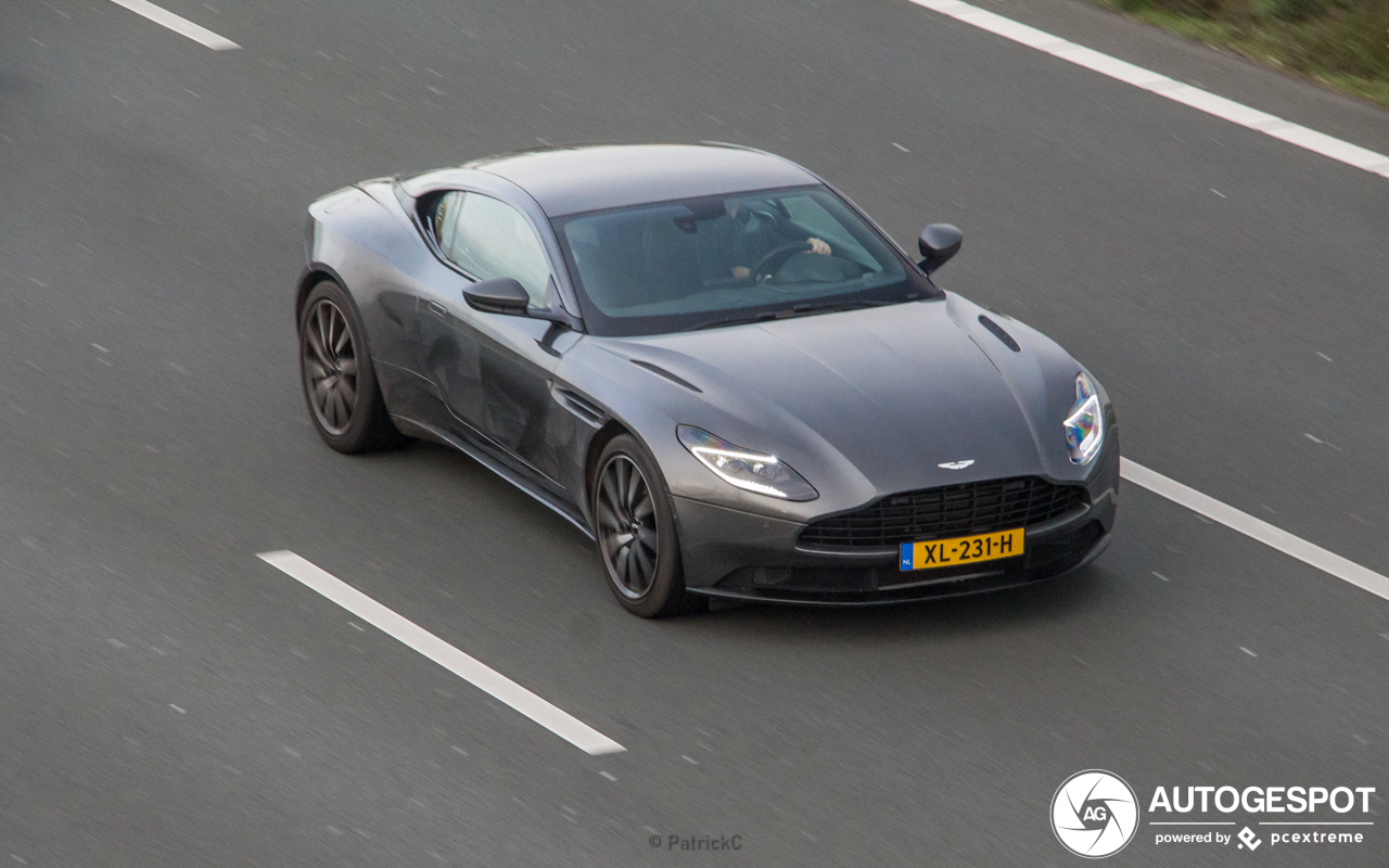 Aston Martin DB11 V8