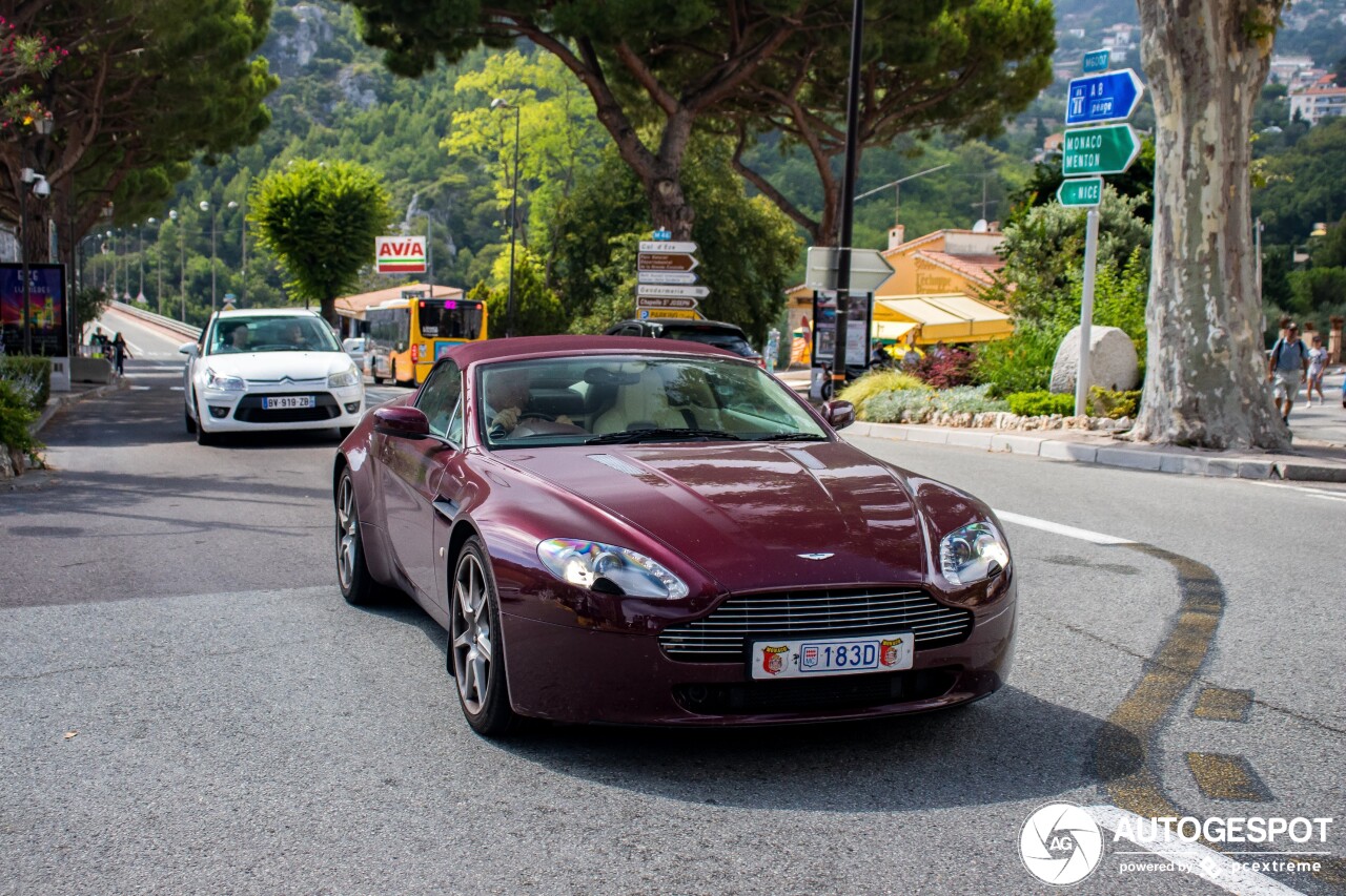 Aston Martin V8 Vantage Roadster