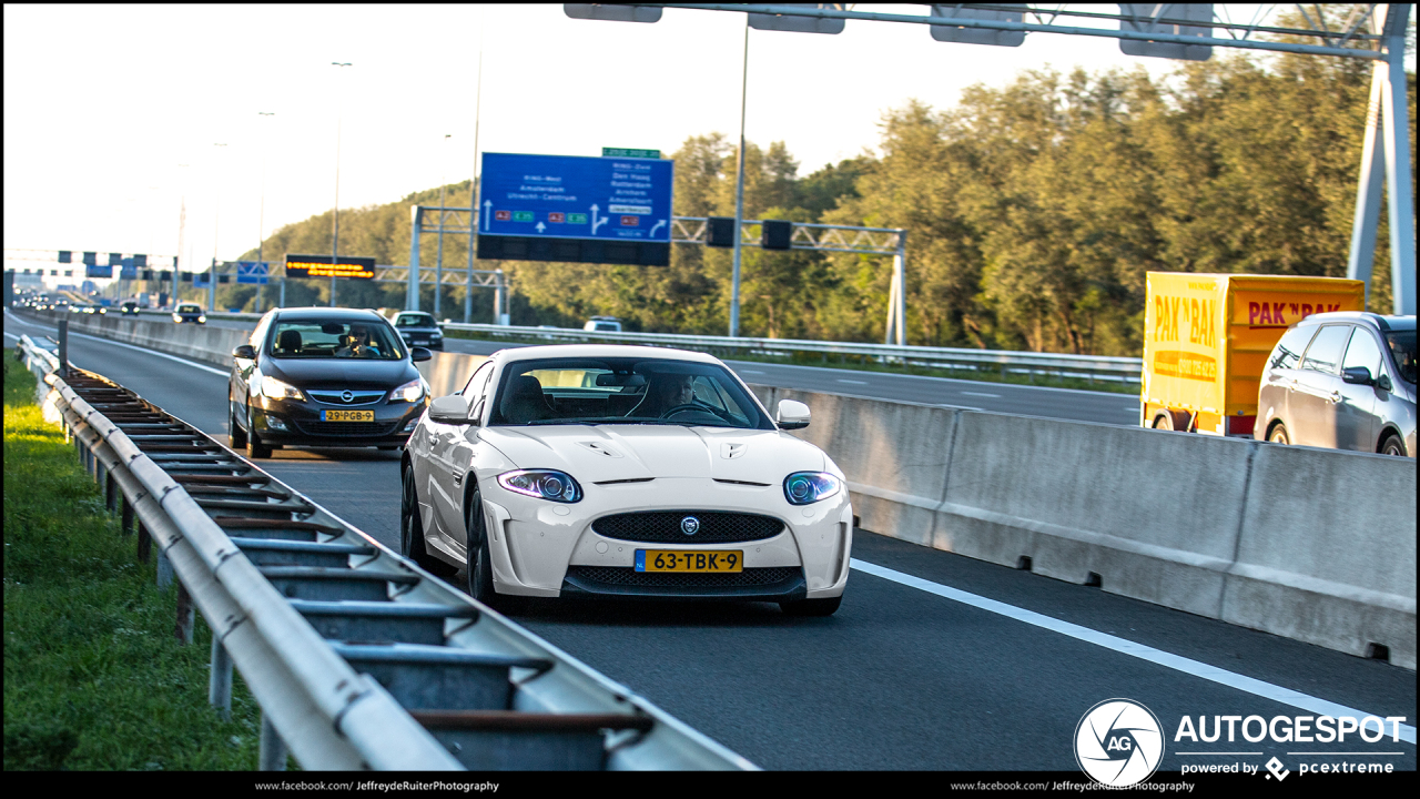 Jaguar XKR-S 2012