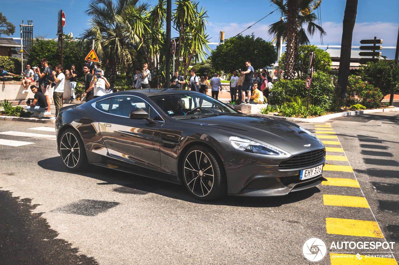 Aston Martin Vanquish 2013