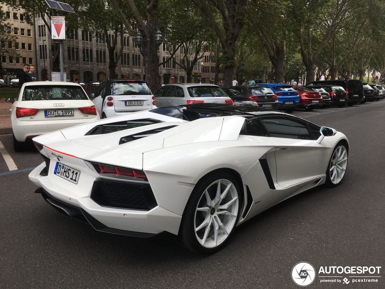 Lamborghini Aventador LP700-4 Roadster