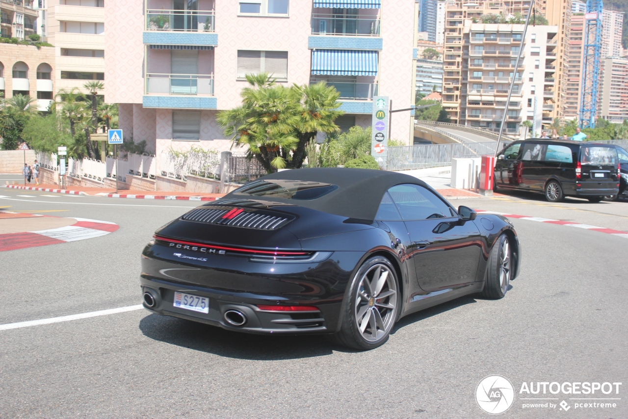 Porsche 992 Carrera 4S Cabriolet