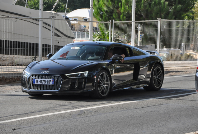 Audi R8 V10 Plus 2015