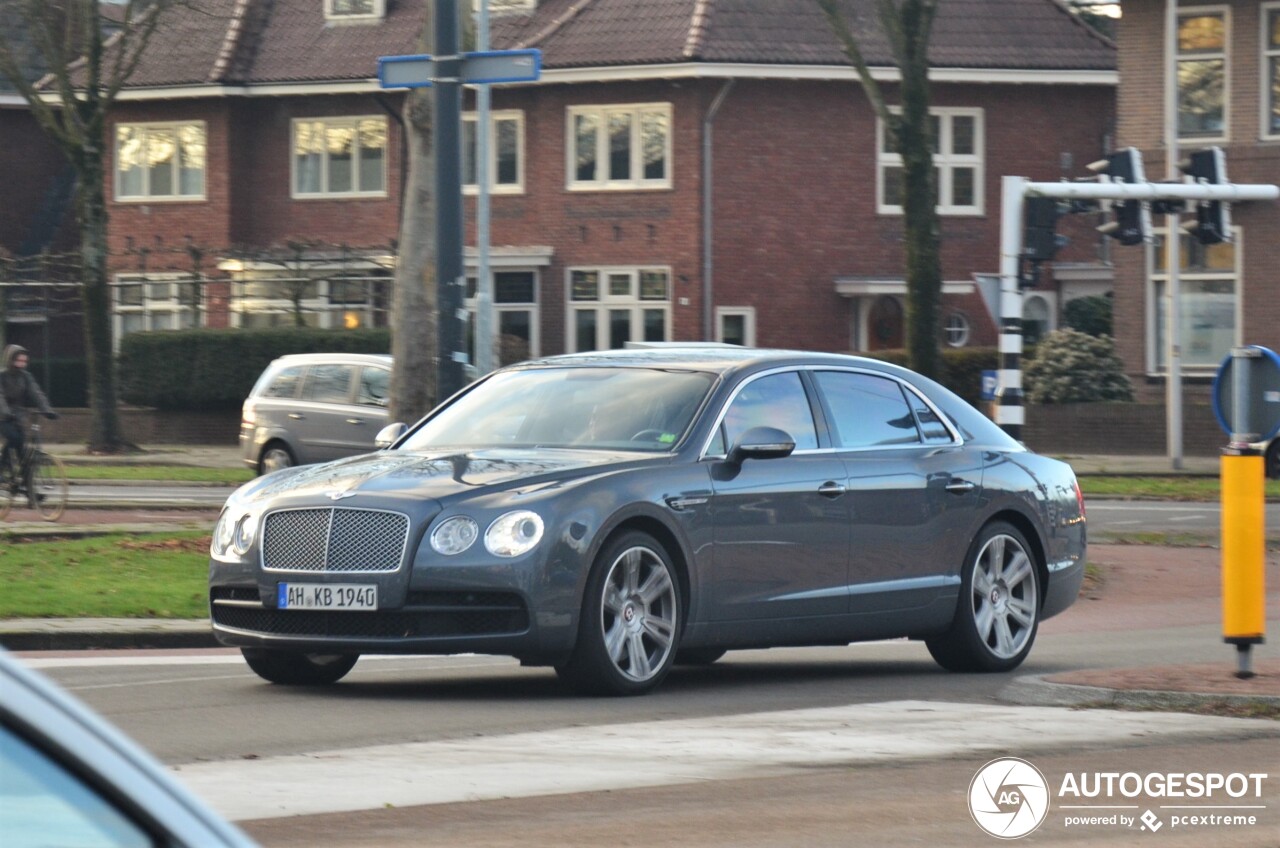 Bentley Flying Spur V8