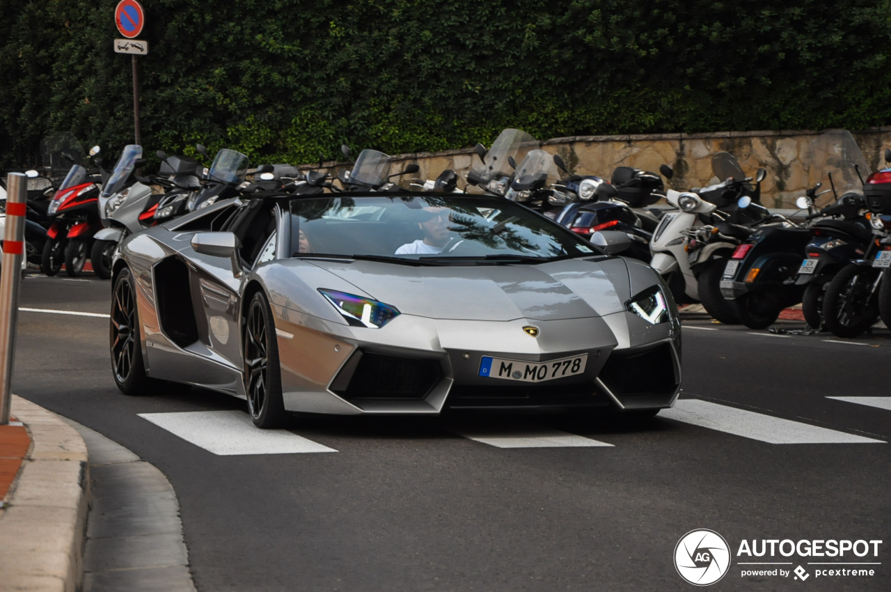 Lamborghini Aventador LP700-4 Roadster