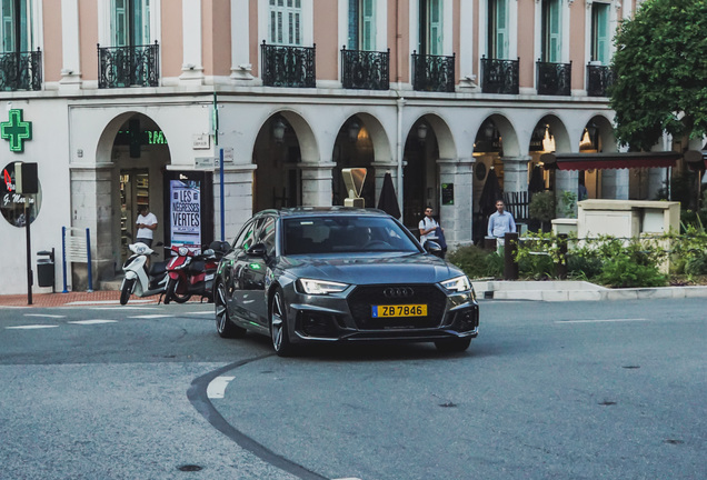 Audi RS4 Avant B9