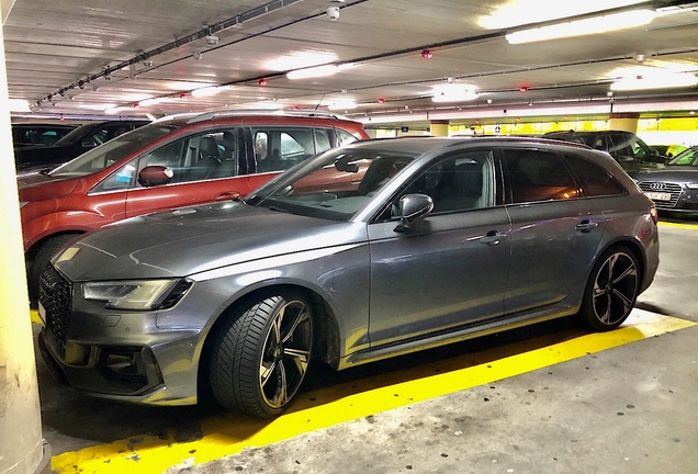 Audi RS4 Avant B9