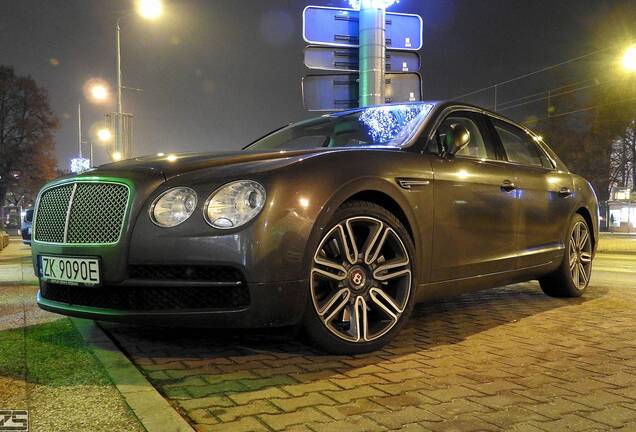 Bentley Flying Spur V8