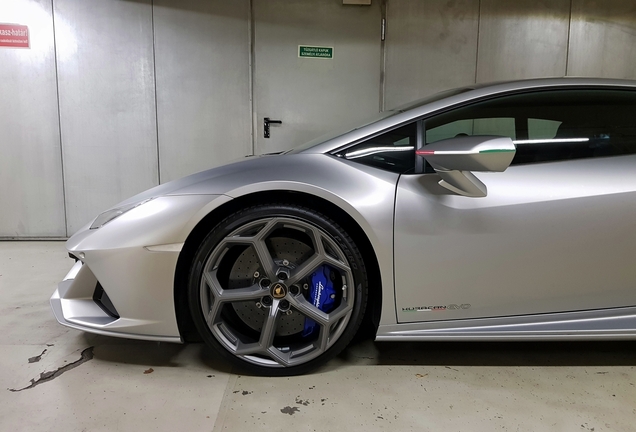 Lamborghini Huracán LP640-4 EVO