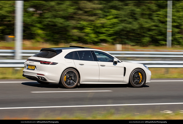 Porsche 971 Panamera GTS Sport Turismo