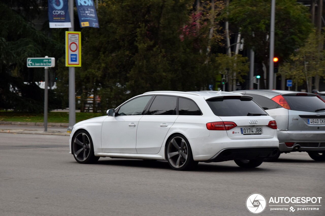 Audi RS4 Avant B8