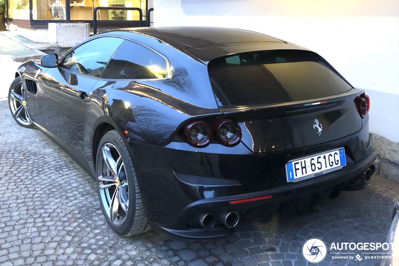 Ferrari GTC4Lusso