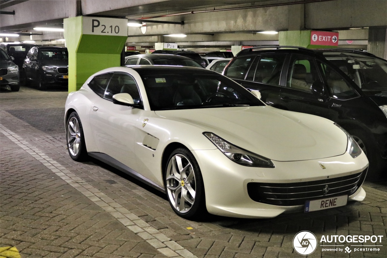 Ferrari GTC4Lusso T