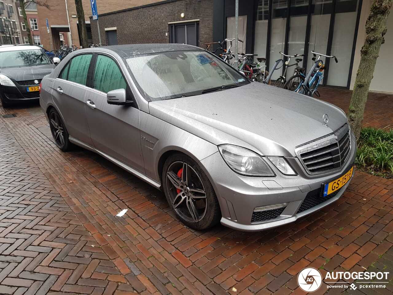 Mercedes-Benz E 63 AMG W212 V8 Biturbo