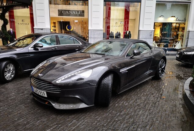 Aston Martin Vanquish Volante