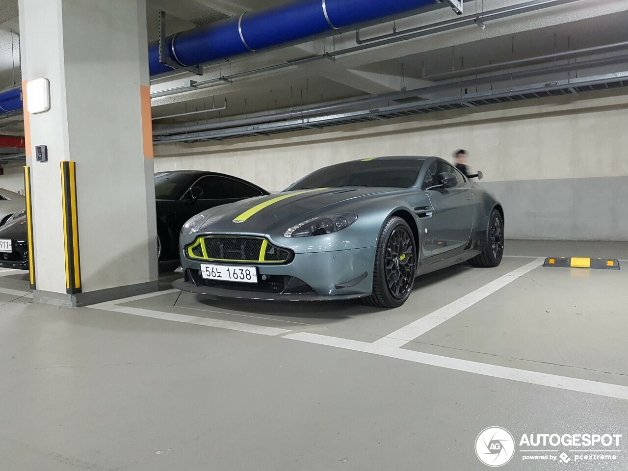 Aston Martin V8 Vantage AMR