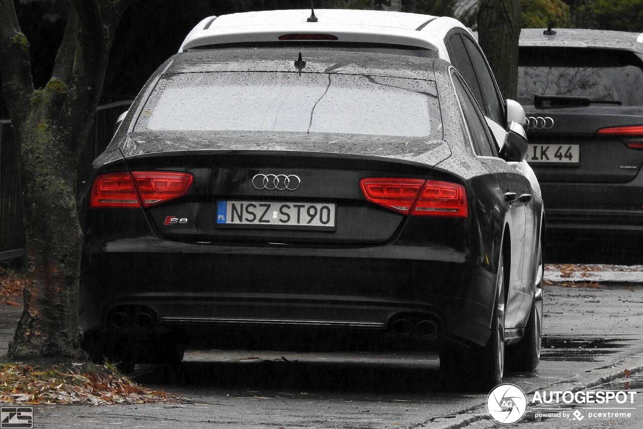 Audi S8 D4