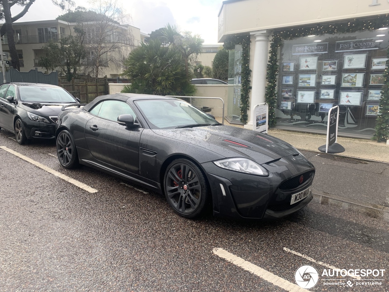 Jaguar XKR-S Convertible 2012