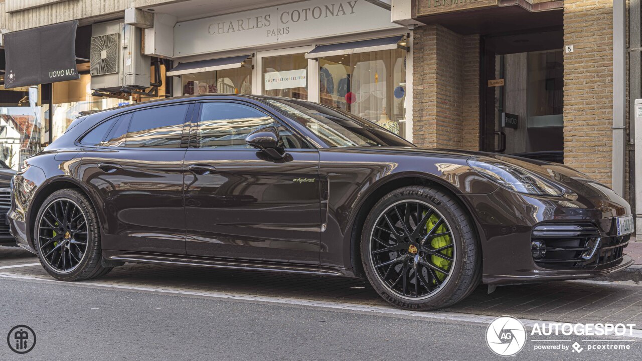 Porsche 971 Panamera Turbo S E-Hybrid Sport Turismo